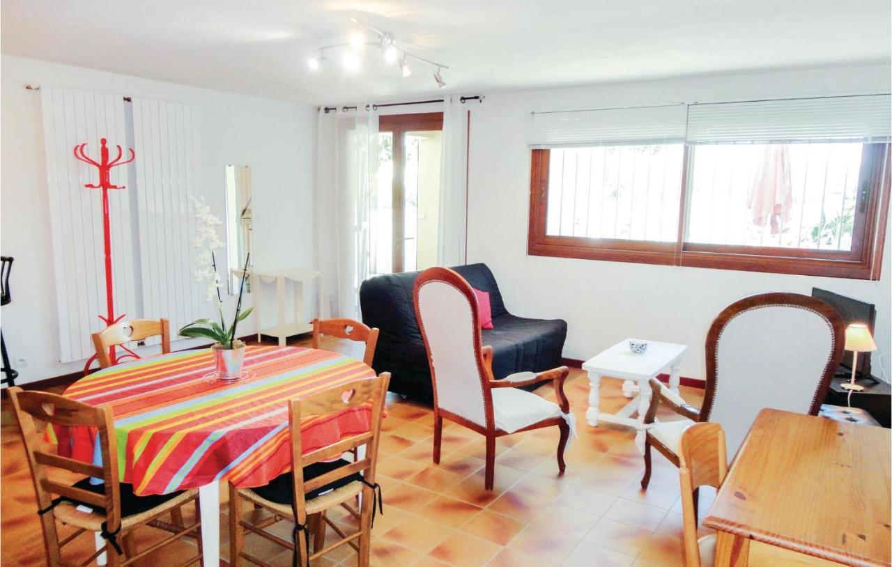 Stunning Apartment In Pignan With Kitchen Exterior photo